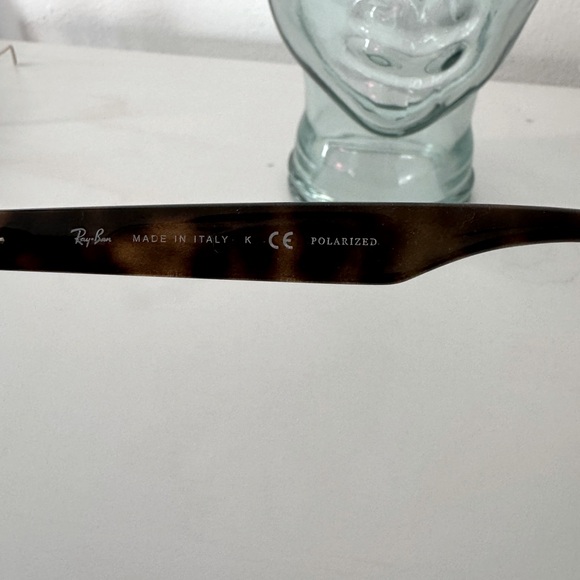 Classic Ray-Ban Wayfarer Sunglasses RB 4640 Polarized Tortoise With Case - Picture 13 of 16